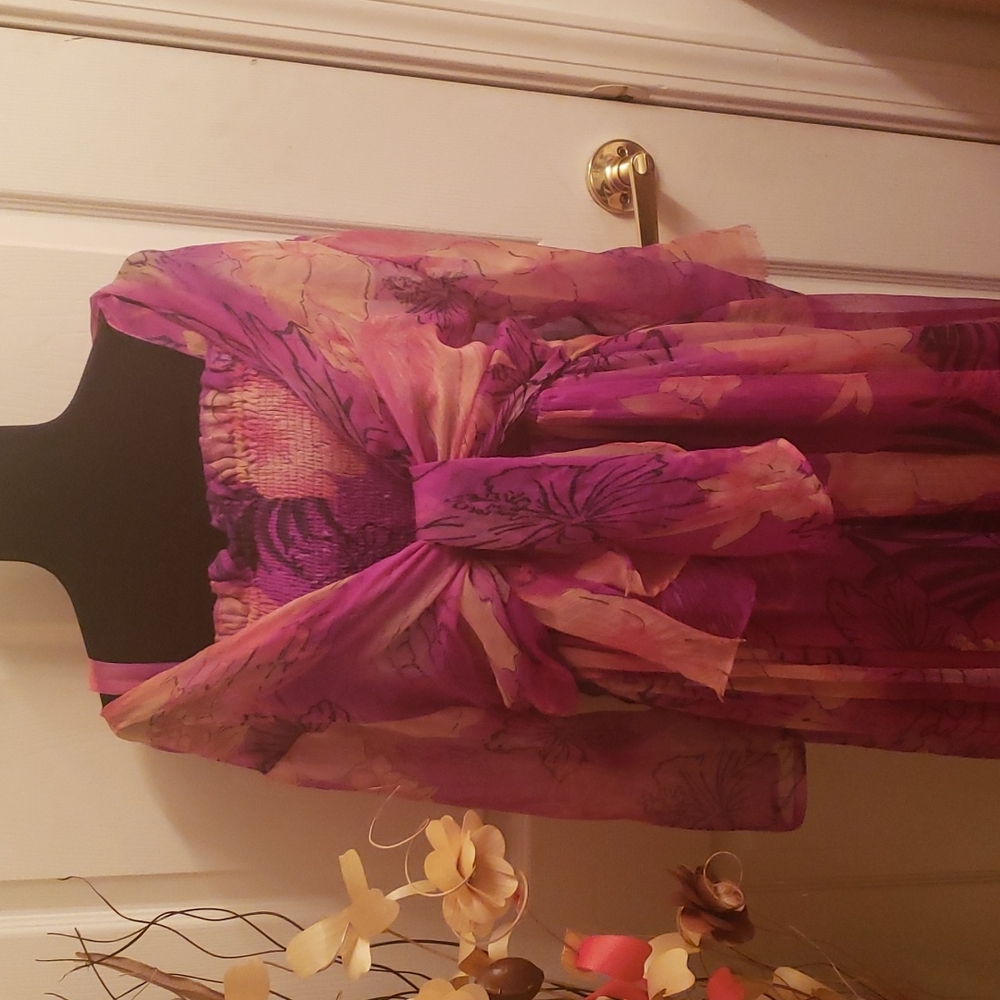 Women Plus Size Floral Print 2 pc Design Dress .